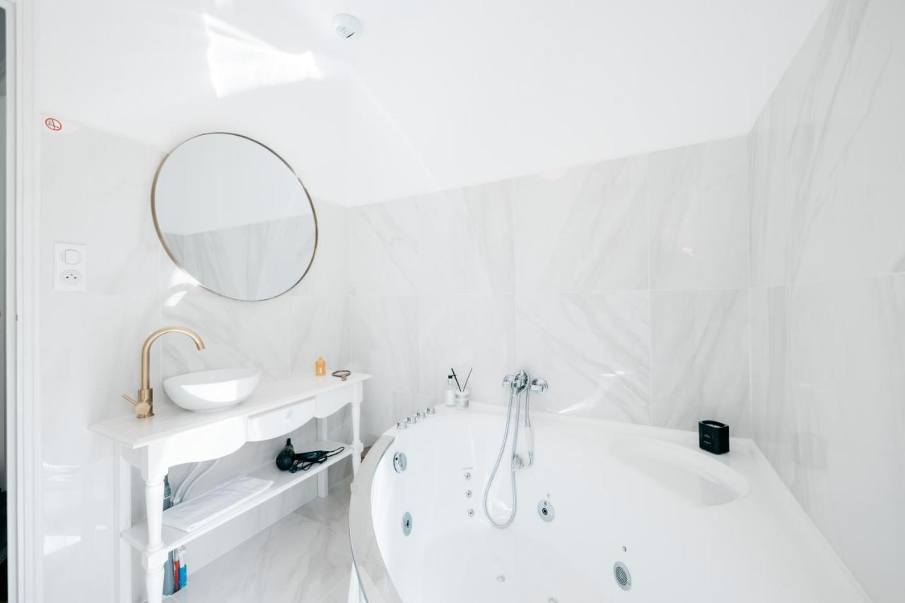 Les Precieuses Suites & Spa II Avignon Bagian luar foto