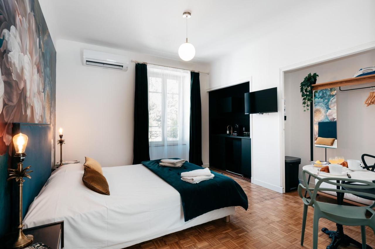 Les Precieuses Suites & Spa II Avignon Bagian luar foto